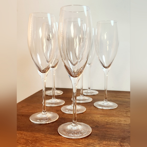 Dom Perrignon Vintage Handblown Crystal Champagne Flutes - Set of 8 - Picture 5 of 8
